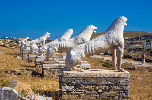 Akmens lauvas Delos salā Grieķijā Akmens lauvas Delos salā Grieķijā