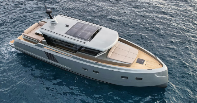 Моторная яхта Glacier 48 Моторная яхта Glacier 48