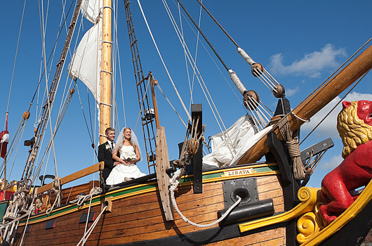 Kāzas uz burinieka Libava klāja Kāzas uz burinieka Libava klāja