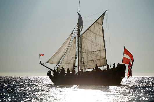 Burinieks Libava Rīgas līča saulē Burinieks Libava Rīgas līča saulē