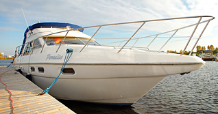 Моторная яхта Sealine F43 Моторная яхта Sealine F43