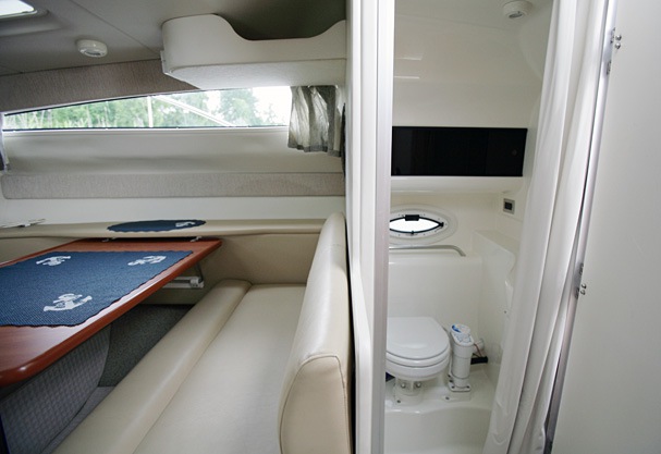 Kutera Bayliner 285 salons Kutera Bayliner 285 salons