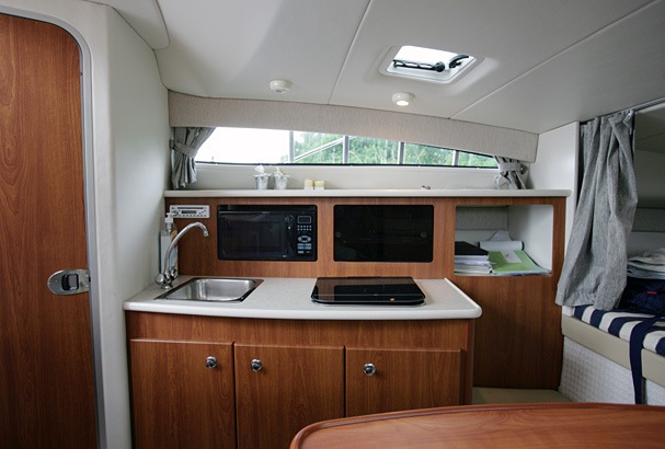 Kutera Bayliner 285 salons Kutera Bayliner 285 salons
