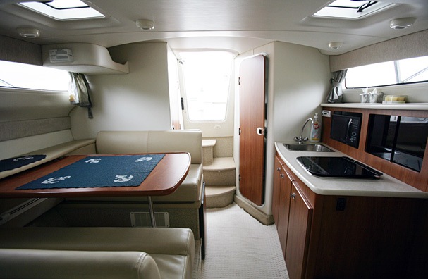 Kutera Bayliner 285 salons Kutera Bayliner 285 salons